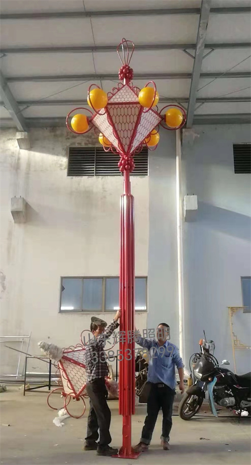 中國(guó)結(jié)景觀(guān)燈